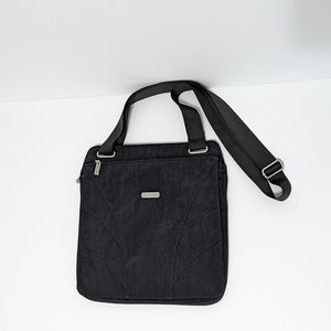 BAGGALLINI Slim Black Crossbody
